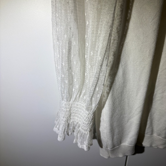 Adrianna Papel Medium White Blouse - Picture 5 of 8